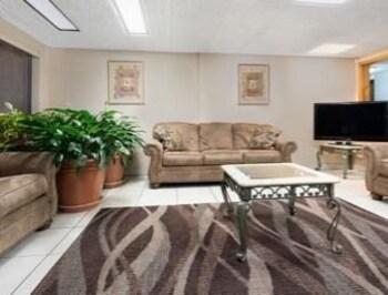 Days Inn By Wyndham St Cloud Saint Cloud Εξωτερικό φωτογραφία