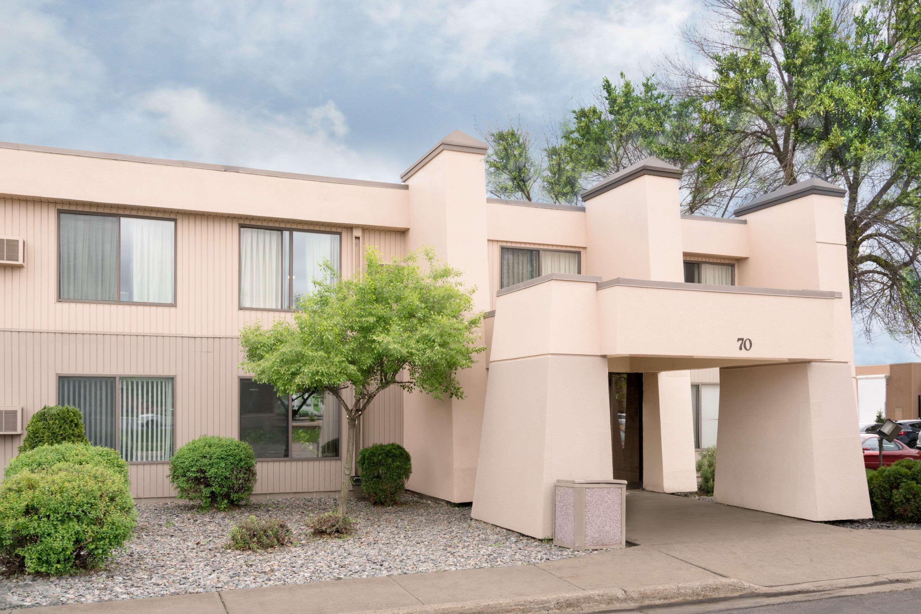 Days Inn By Wyndham St Cloud Saint Cloud Εξωτερικό φωτογραφία